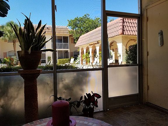 Lanai back door & storage rm