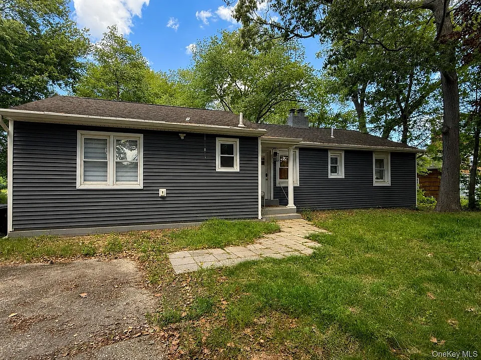 7 Lake Dr