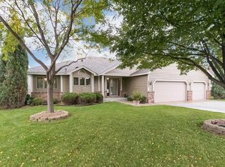 13721 W Preserve Blvd, Burnsville, MN 55337
