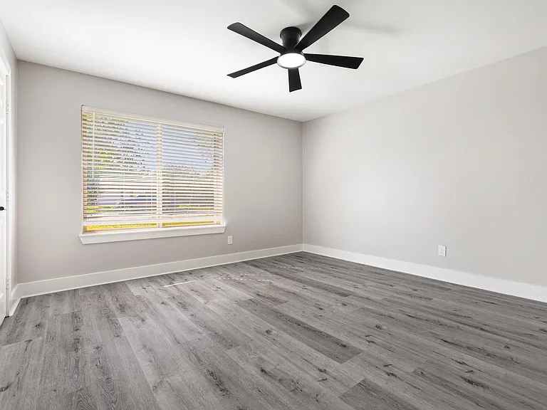 10606 Hemwick Dr — Photo 14