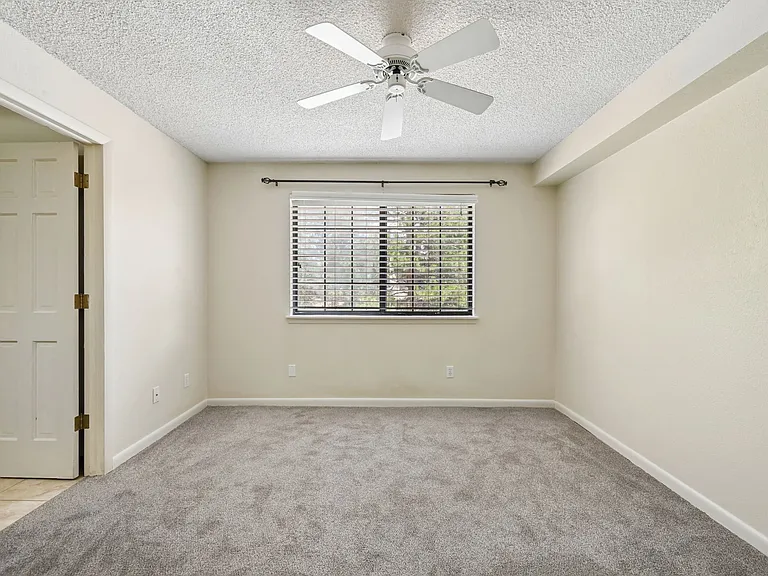 5902 Gunbarrel Ave #E — Photo 14