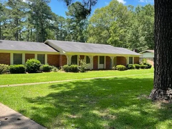 1333 1st Str St, Forest, MS 39074