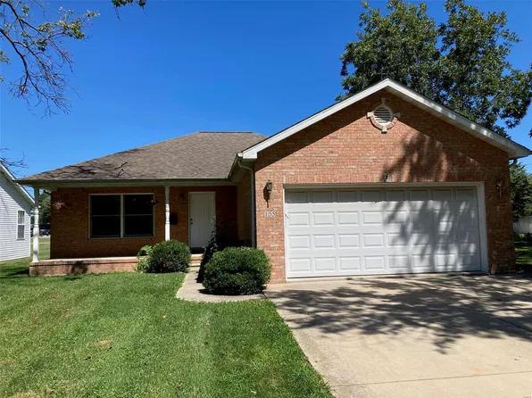 155 N 3rd St, Breese, IL 62230