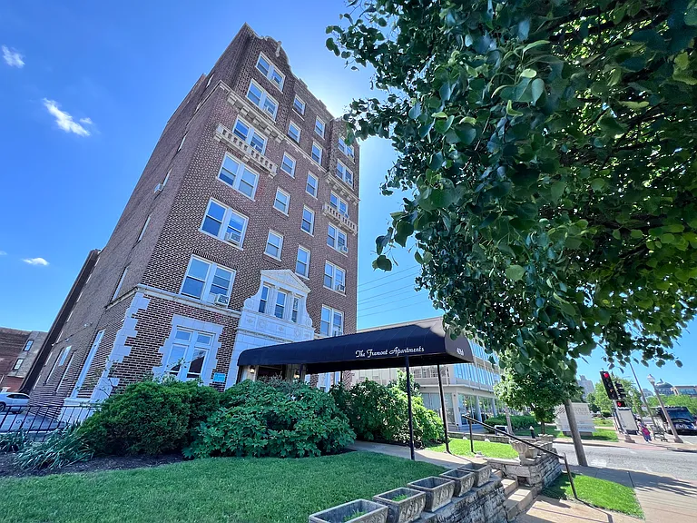 The Fremont, on Lindell Boulevard at Sarah Street in St. Louis.
