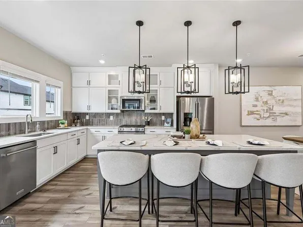 1037 Knoxboro Ln, Woodstock, GA 30188