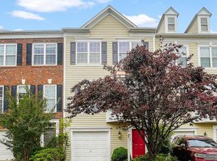 5186 Fiery Dawn Ct, Centreville, VA 20120