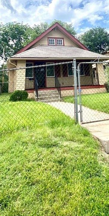 1st image of 5818 Prospect Ave