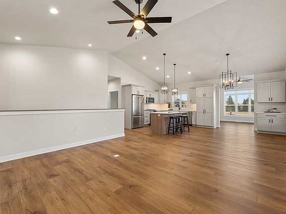 4th image of 1386 Lighthouse Village Rd