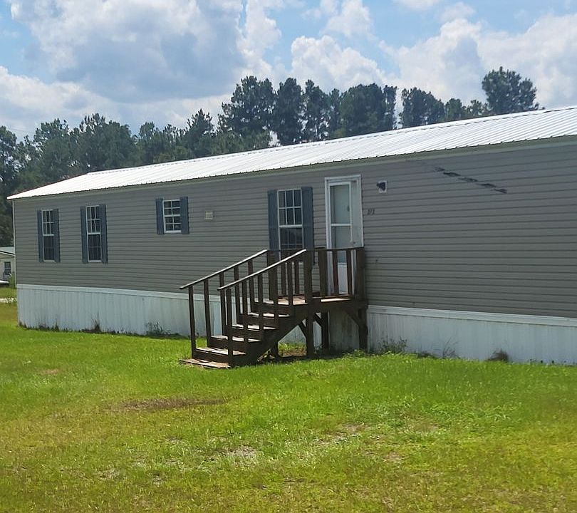 1st image of 272 Patricia Ln