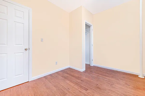 Rented by REAL New York | media 21