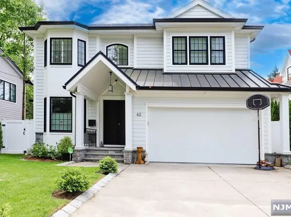 62 Day Ave, Tenafly, NJ 07670