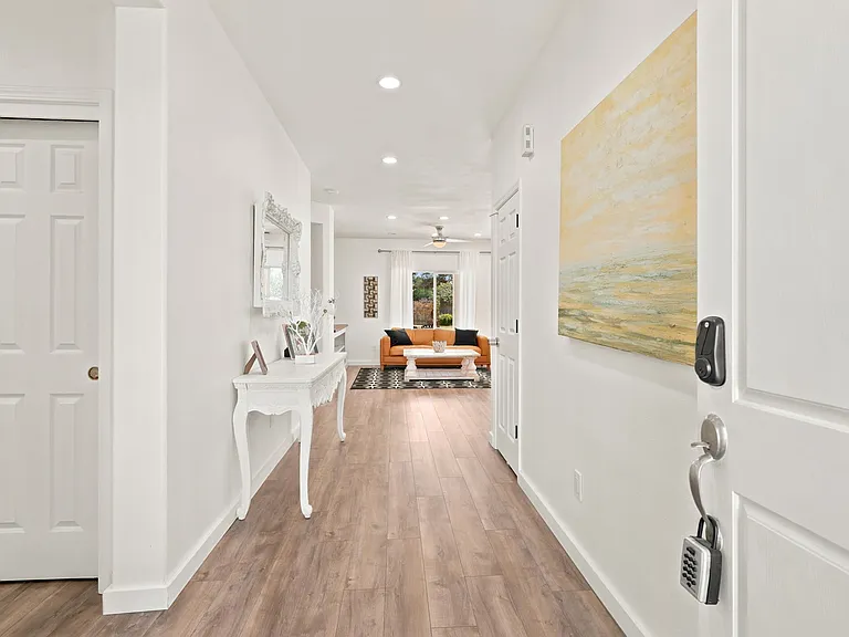 11505 Equinox Ave — Photo 5