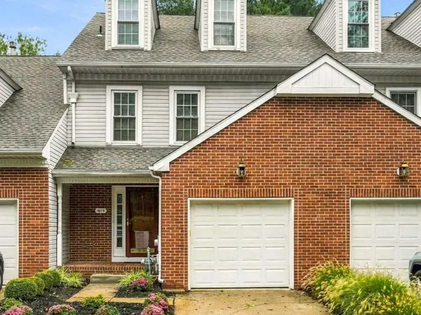 1006 Andover Ct, Marlton, NJ 08053