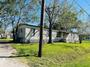 404 E 3rd St, Sweeny, TX 77480