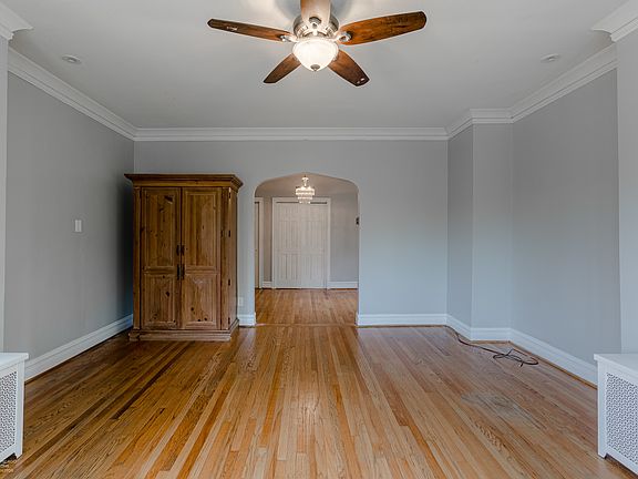 4th image of 4137 N Dickinson Ave