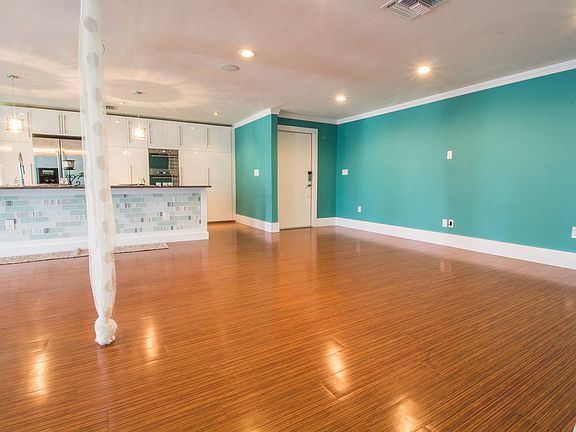 5th image of 1561 Cumberland Court