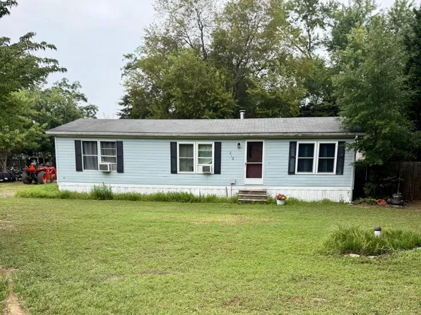 218 3rd St, Crumpton, MD 21628