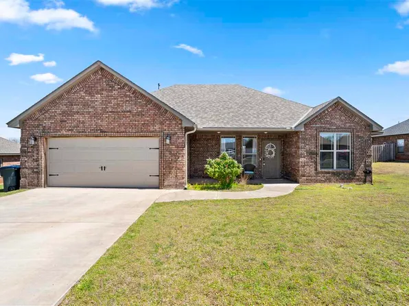 26 Blue Meadow Dr, Elgin, OK 73538