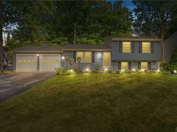 408 Single Dr, North Syracuse, NY 13212