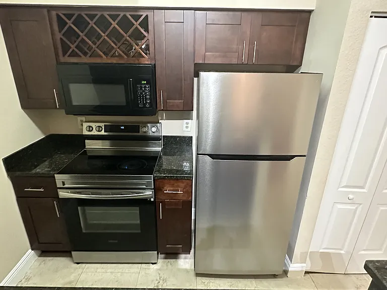 2850 N Oakland Forest Dr #208 — Photo 4