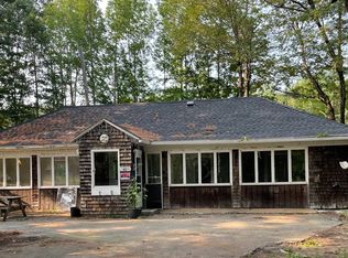 43 Morgan Rd, Hubbardston, MA 01452