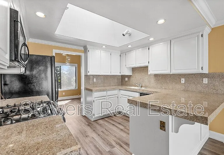 1825 N Forest Hill Pl — Photo 15