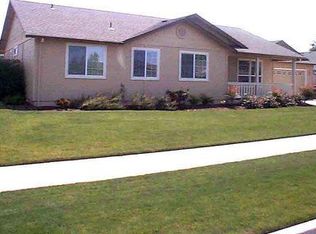 1445 Arlington Dr, Medford, OR 97501