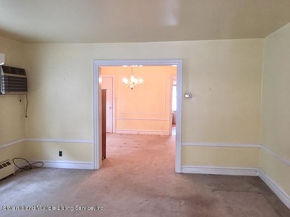 4th image of 1520 E 54th St