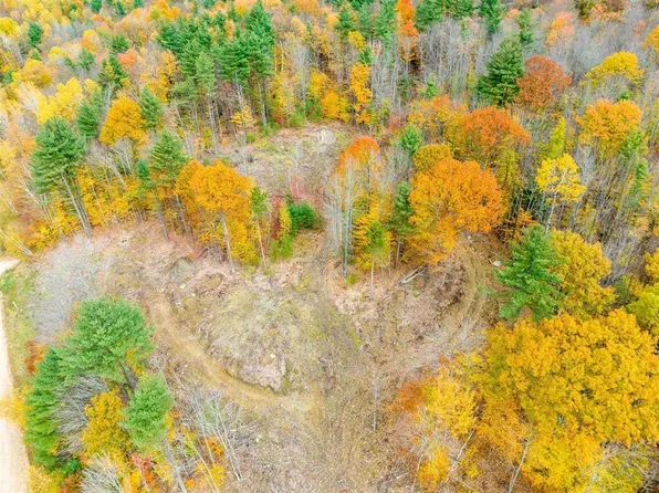 8 Mins Ln, Underhill, VT 05489
