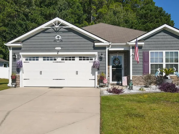 208 Oak Leaf Dr., Longs, SC 29568