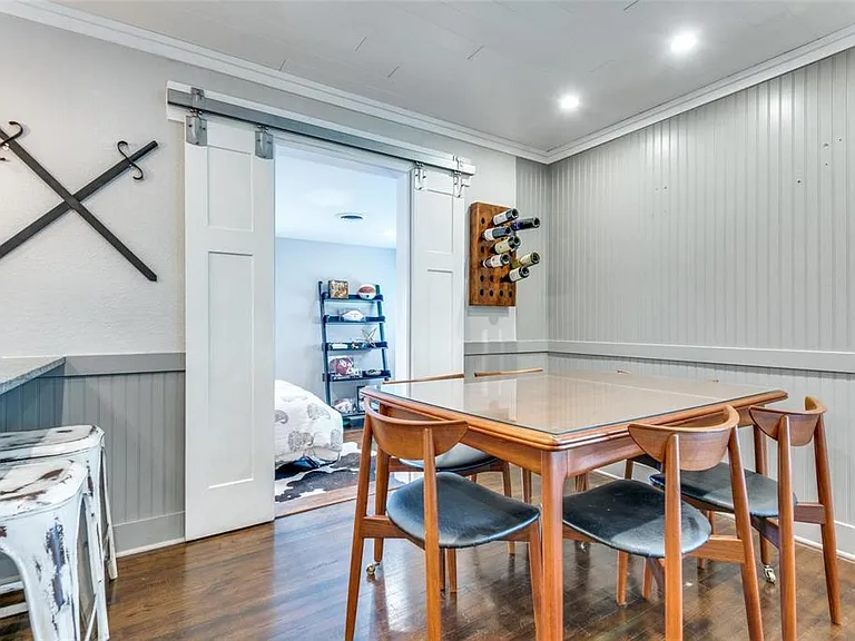 3704 Park Ln — Photo 9