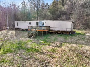 39 Dog Branch Rd S, Pleasant Shade, TN 37145