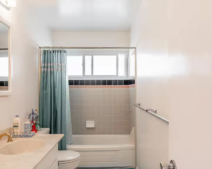 3020 Dublin Dr — Photo 8
