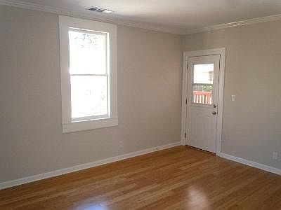 2nd image of 2220 Stockton St