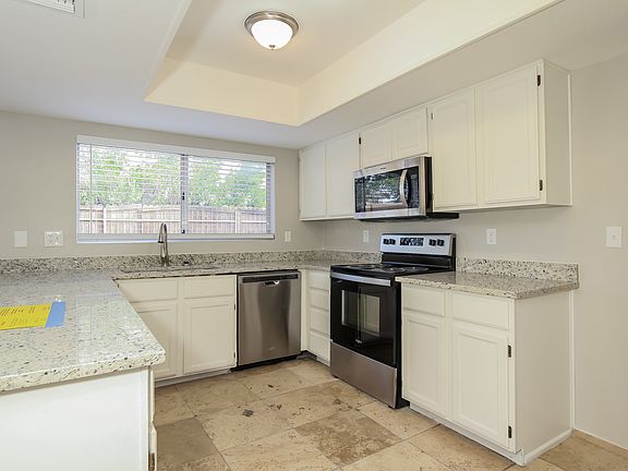 4th image of 7426 W Jenan Dr