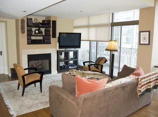 21 E Huron St APT 2506, Chicago, IL 60611
