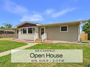 428 S Garfield St, Lennox, SD 57039
