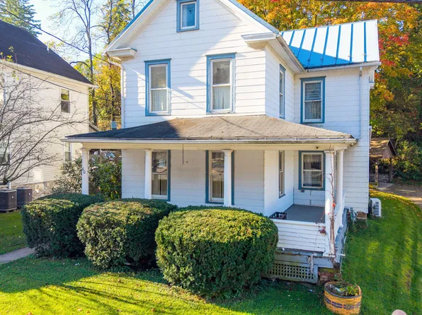 60 Iron St, Bloomsburg, PA 17815