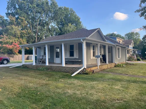 403 S West St, Plano, IL 60545