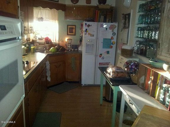 4th image of 85 N Williams Ave