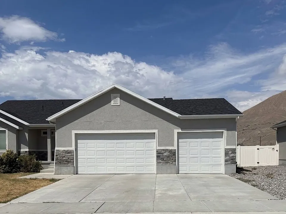 258 Tram Rock Rd
