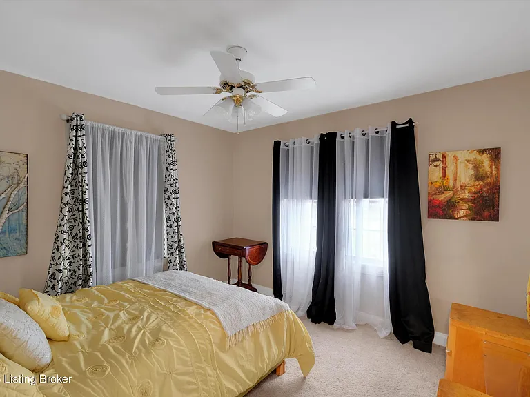 3534 Algonquin Pkwy — Photo 32