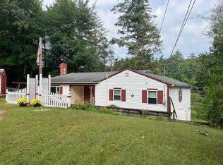 85 Riverside Dr, Fremont, NH 03044