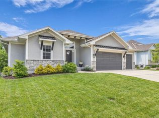 249 S Singletree St, Olathe, KS 66061