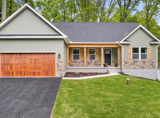 900 Bunny Ln, Harpers Ferry, WV 25425