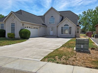 1106 Dixie Ln, Fernley, NV, 89408