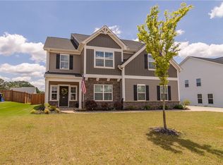 307 Valley Oak Dr, Belton, SC 29627