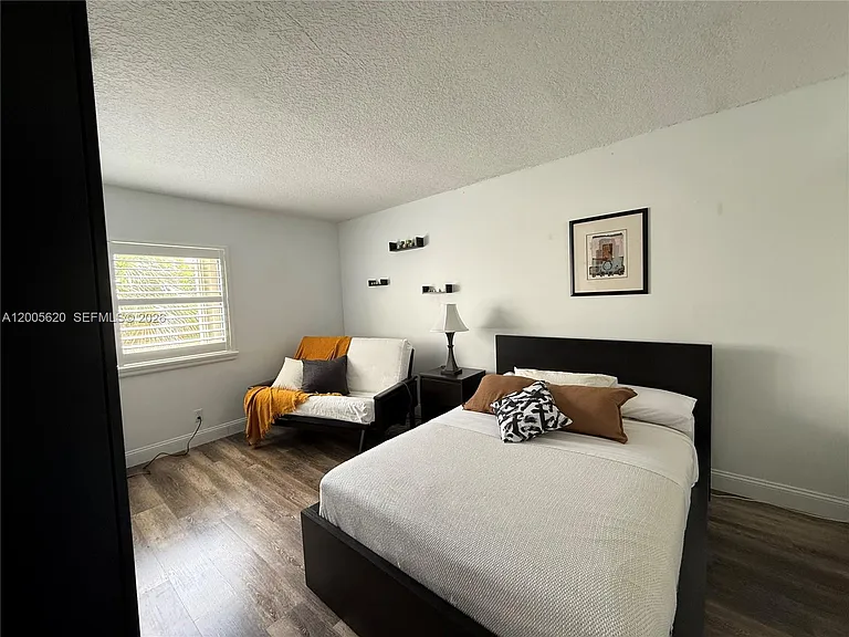 230 Lakeview Dr #307 — Photo 30