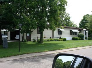 2300 Wagon Wheel Ln, Kalamazoo, MI 49004