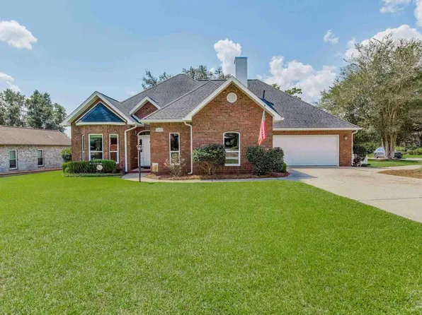 10651 Macgregor Dr, Pensacola, FL 32514